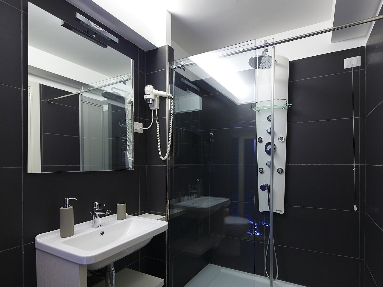 Nearhome Smart Affittacamere 2*